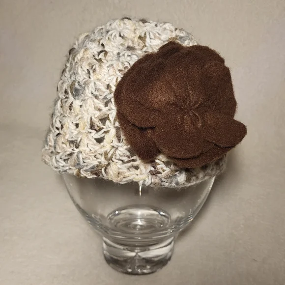 FOSSIL Multicolor  Crochet Beanie With Large, Brown, Felt Flower Accent - Picture 4 of 8